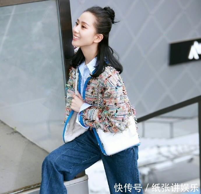 刘诗诗不过是穿了件格纹大衣, 就老了不止10岁, 网友: 心真大!