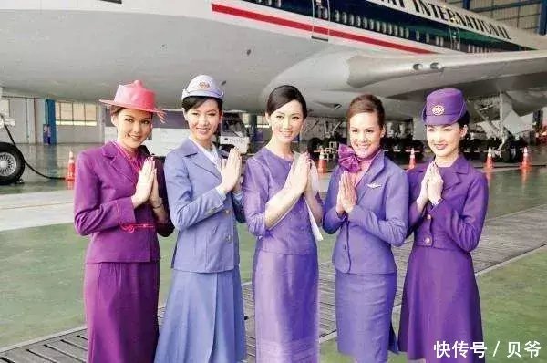 为什么空姐还有动车姐规定必须穿丝袜?