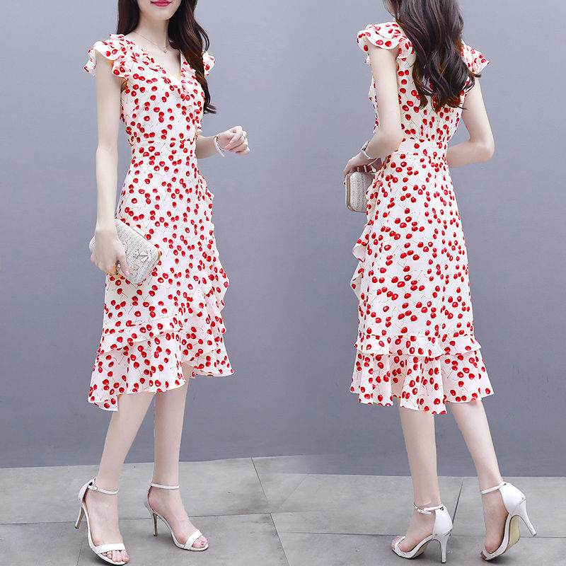 别再穿掉档次的衣服，新出一种:“初恋裙”，上身美得惊艳所有人