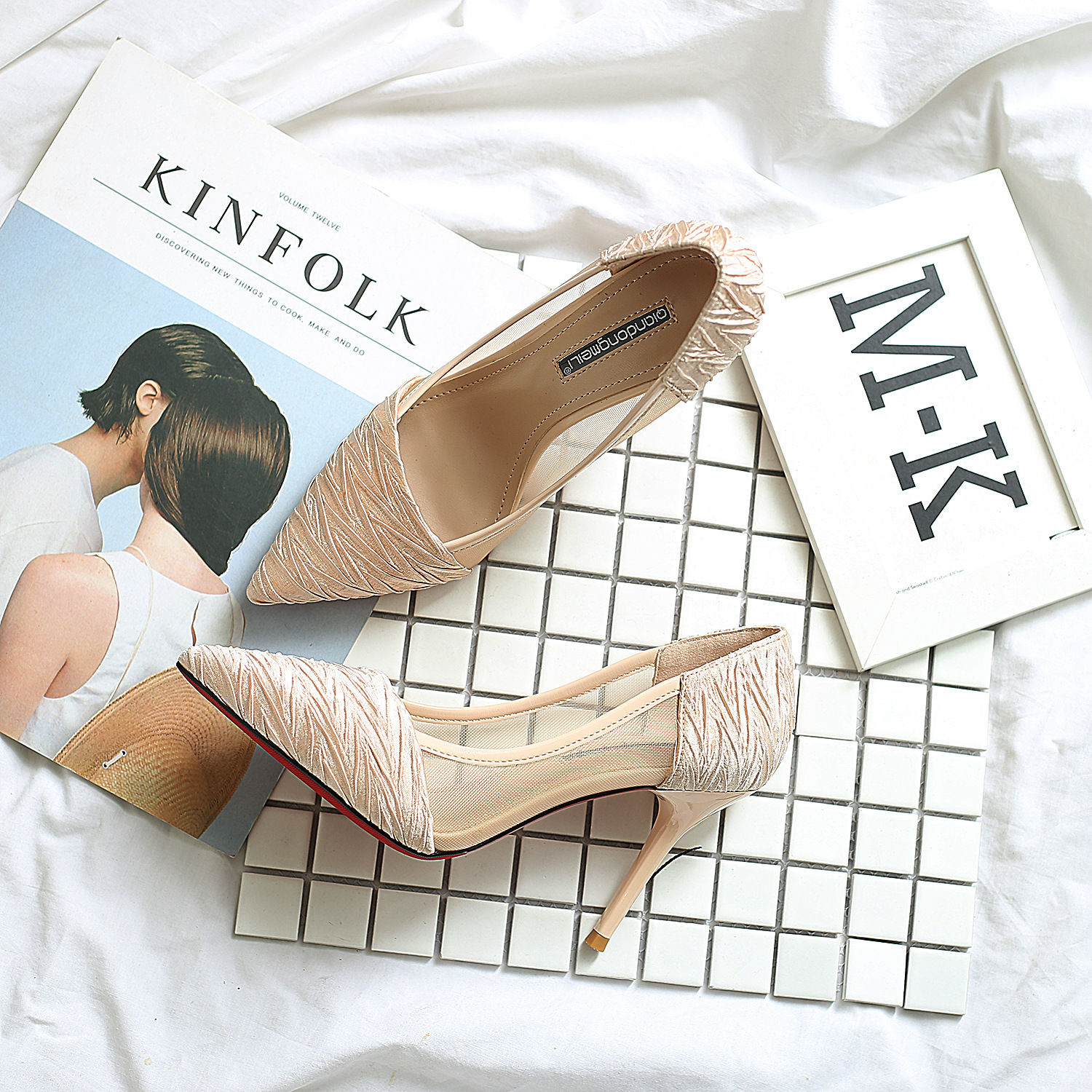 为什么男人喜欢穿高跟鞋的女人，原因让我哭笑不得