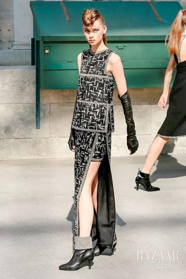 塞纳河倒映的Chanel高定,流淌的是左岸的旧时光