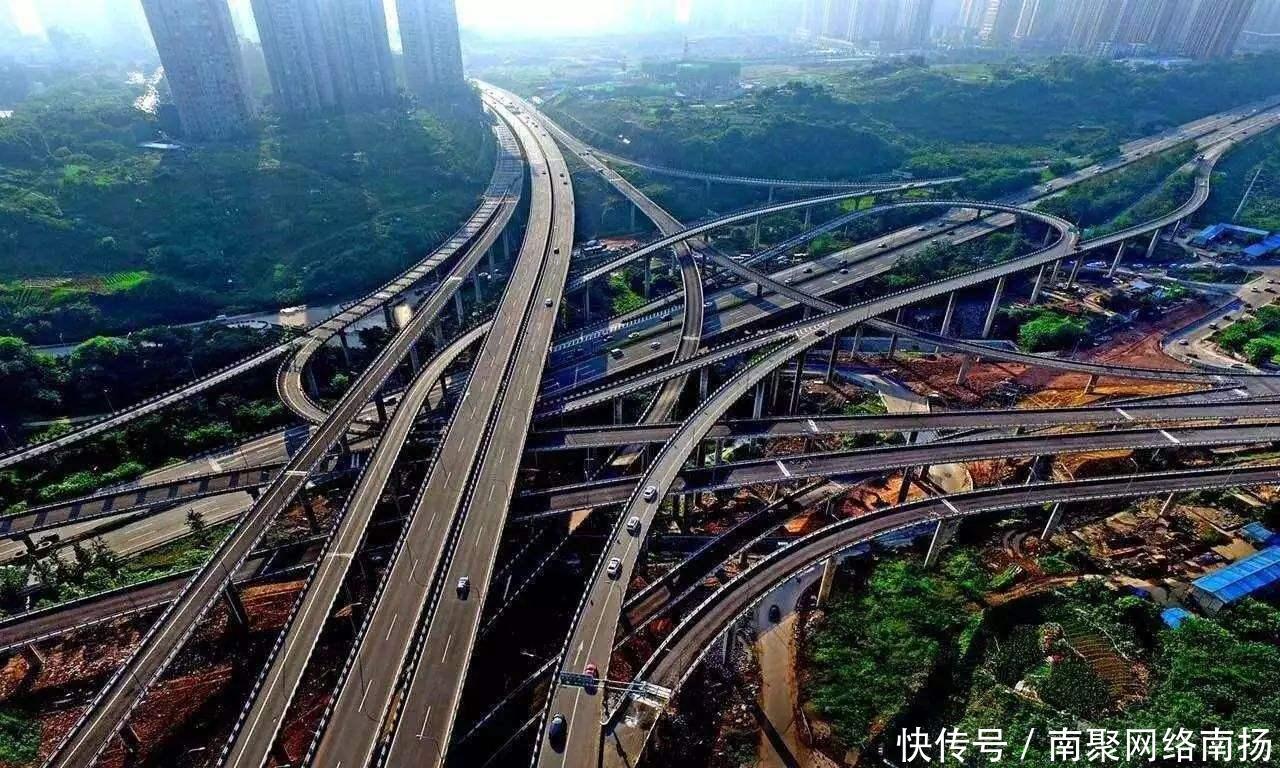 我国最“凌乱”的三条高架桥, 第二个在中部, 第一在重庆