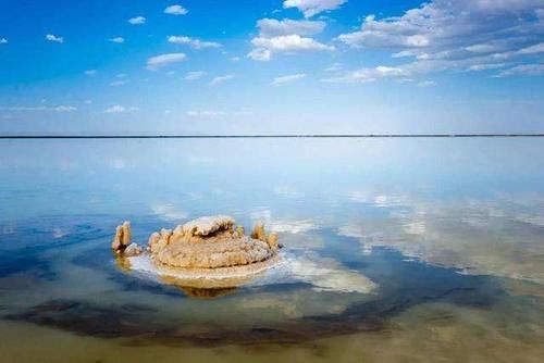  片湖泊@中国最“值钱”的湖，价值12万亿，资源可供70亿人使用千年