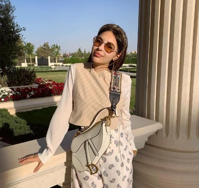  『从来不』乌克兰亿万富豪干金，相貌妖艳穿衣风格又高，从来不炫耀却喜爱炫穿衣搭配