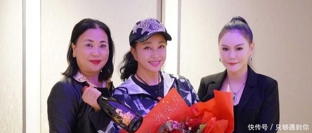 穿的时尚的图片