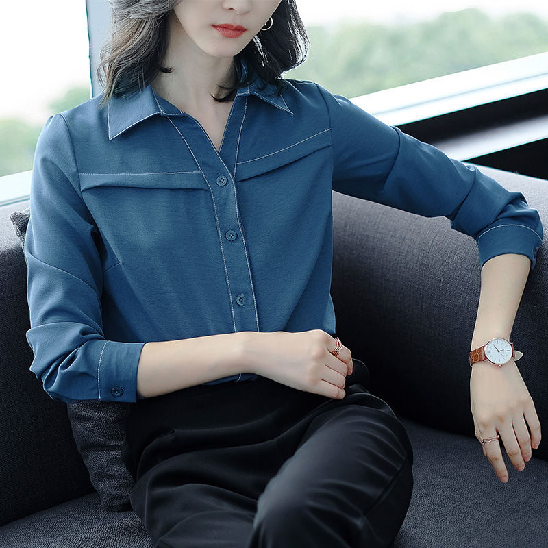 70后女人就是会穿!这小衫搭小脚裤，比裙子还洋气，超迷人