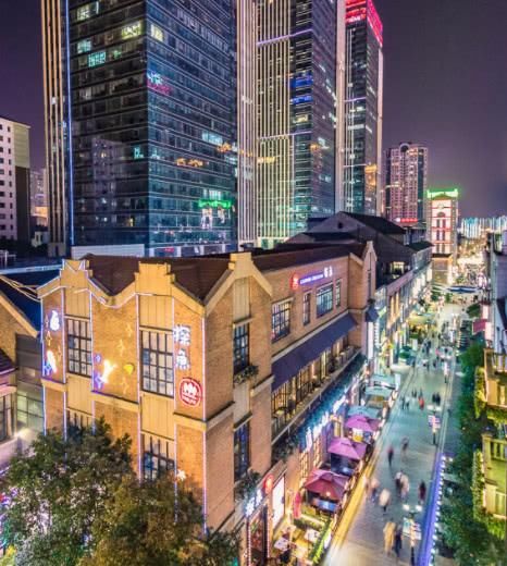  造就：湖北这城市了不起，500亿量身定做，造就世界上最长的步行