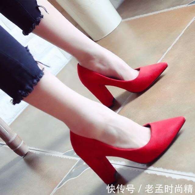 『女神气质』粗跟与高跟鞋的相遇，成就了女人的梦，舒适与美丽兼具！