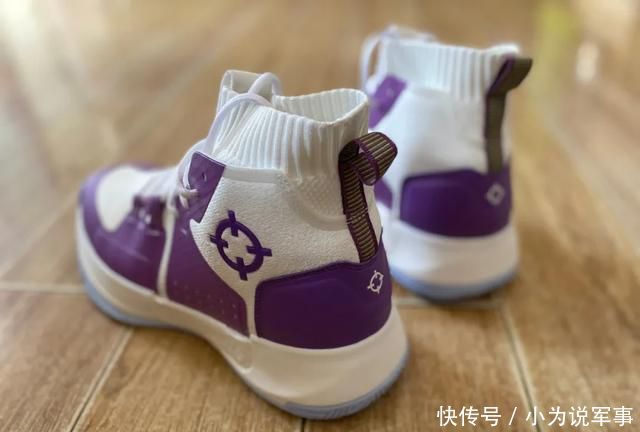  鞋面：全掌类boost，足弓大碳板，范弗里特上脚的狙击一代你期待吗