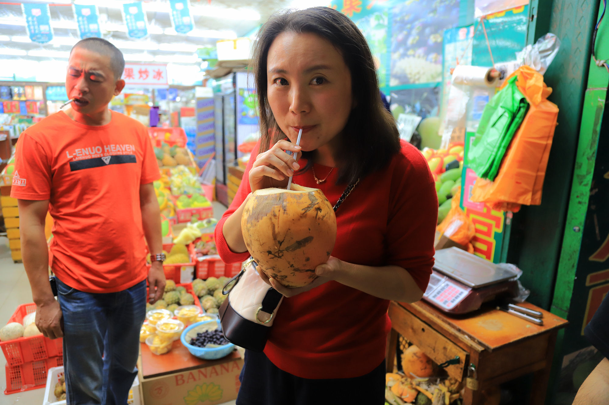 【遇上一座城】请到天涯海角来,一起去看比基尼大长腿的三亚微游