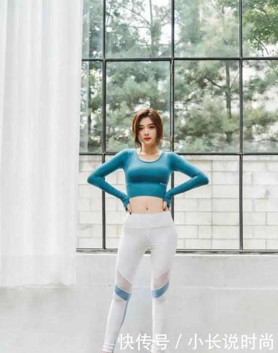 时尚紧身打底裤，在火热夏季穿出漂亮与气质！!
