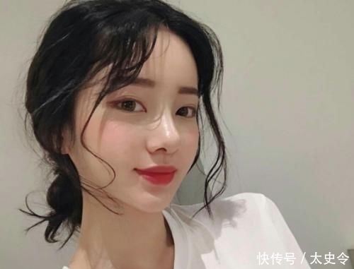 『脸上』脸上有这4个特征的女生,属于天生“颜值”高,你占了几个