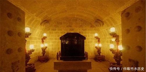 『发现』以廉洁著称的包拯,当考古专家看到他墓葬内景后,表示很扎心