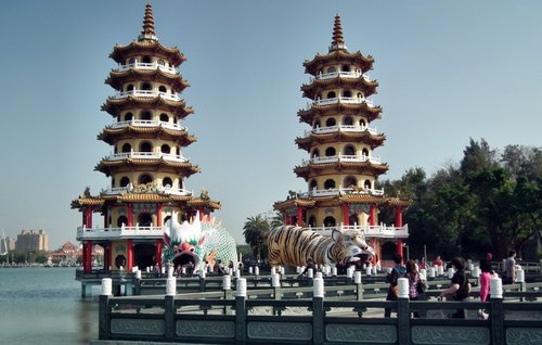  「我国」我国“最小”的省会，面积不如小县城，却被评世界新一