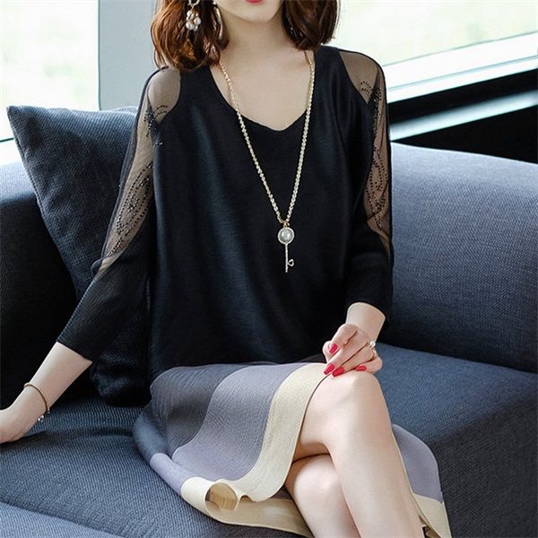 丰满的女人不穿紧身衣，瞧下面女人这样穿，凹凸性感身材风情万种