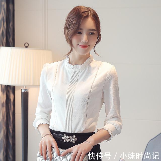  「蕾丝」雪纺轻薄飘逸，蕾丝性感迷离，简简单单穿出你的女人味