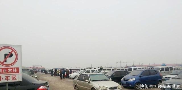 为何北京二手车堆积如山, 千元一辆都无人问津, 听听车贩子怎么说