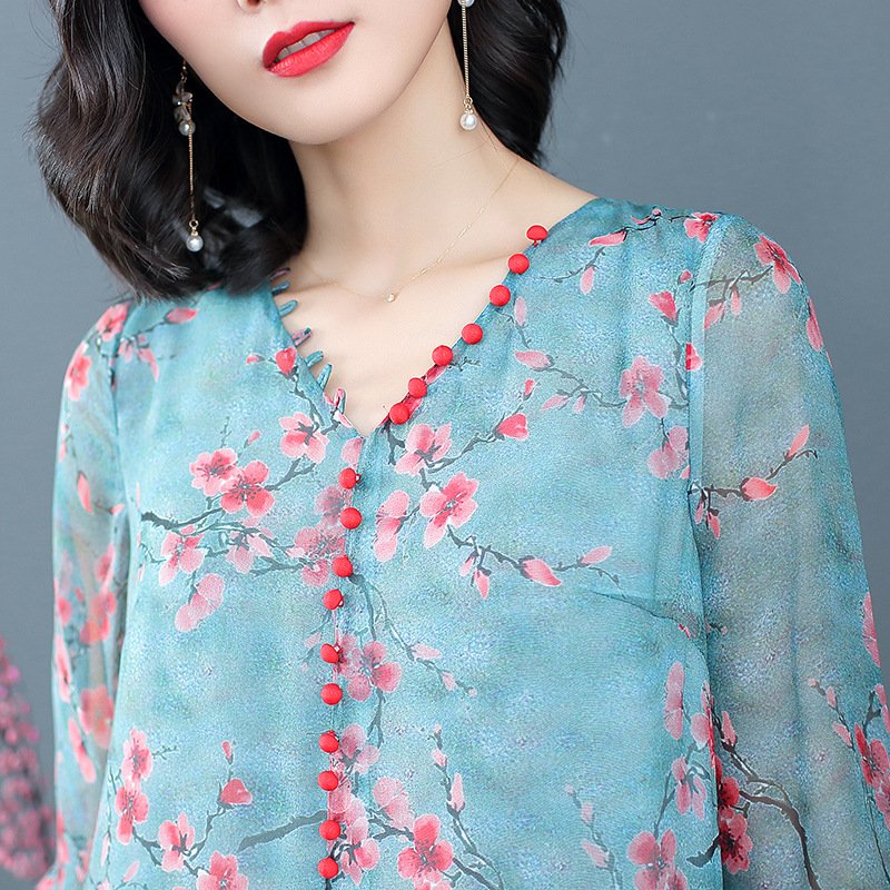 假如你是70后，建议多穿流氓裙+勾魂套装!上身高贵提气质超嫩美