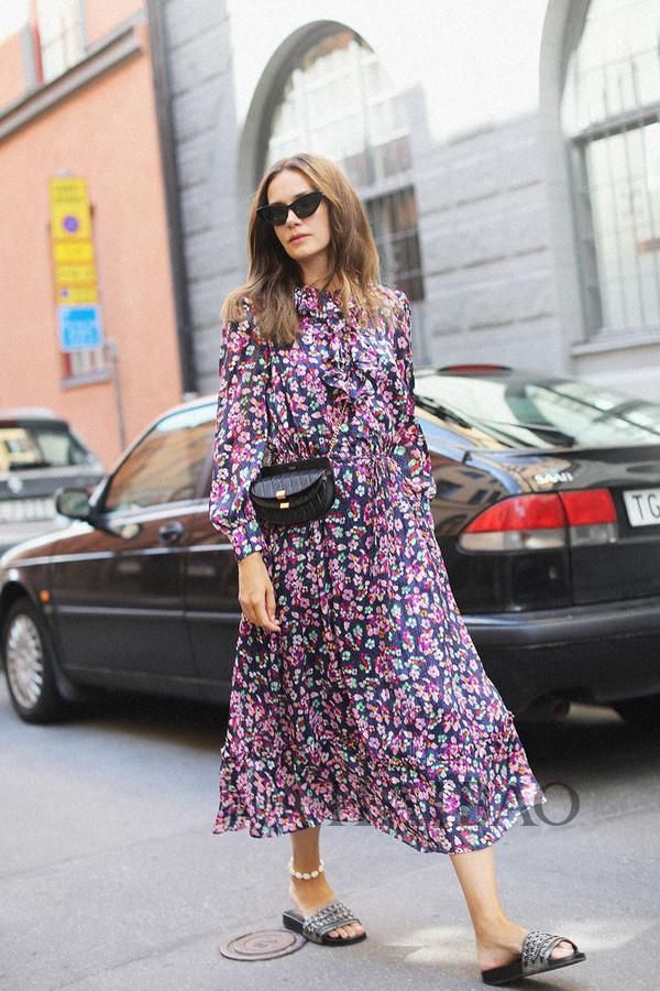 瑞典时尚博主Caroline Blomst高分街拍合辑：当妈了都爱穿亮色？