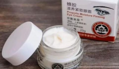  「皮肤」洗完脸：“先水后乳”是错的！教你正确做法，皮肤细腻越来越好