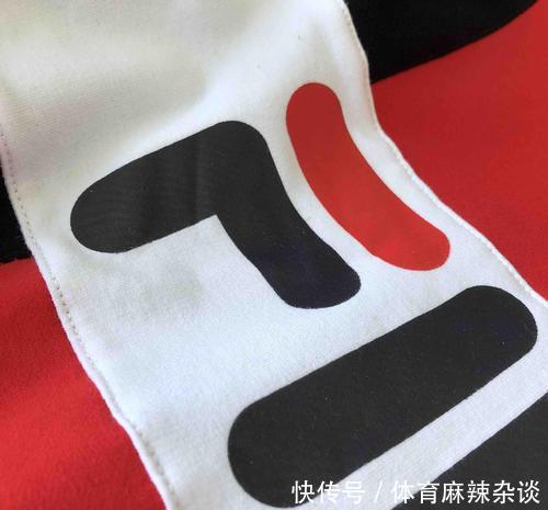 『安踏』你可能只知道FILa,却不知道斐乐的背后其实是你一直看不起的安踏