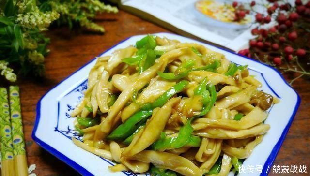 『营养』宁可不吃肉,也要给孩子吃这菜,一周吃2次,强筋骨补脑力又营养