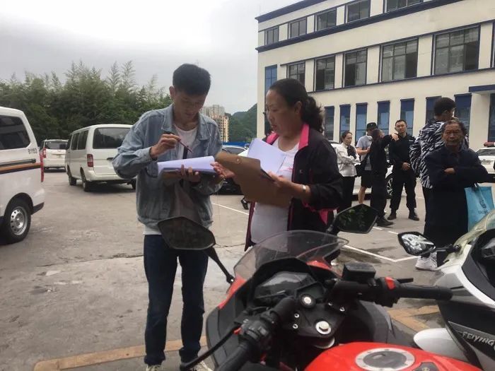  摩托车|六盘水警方将这些被盗摩托车集中返还，有你的吗？