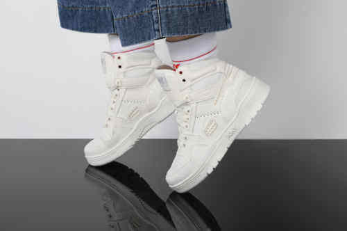 M100！复古篮球鞋的硬核style！