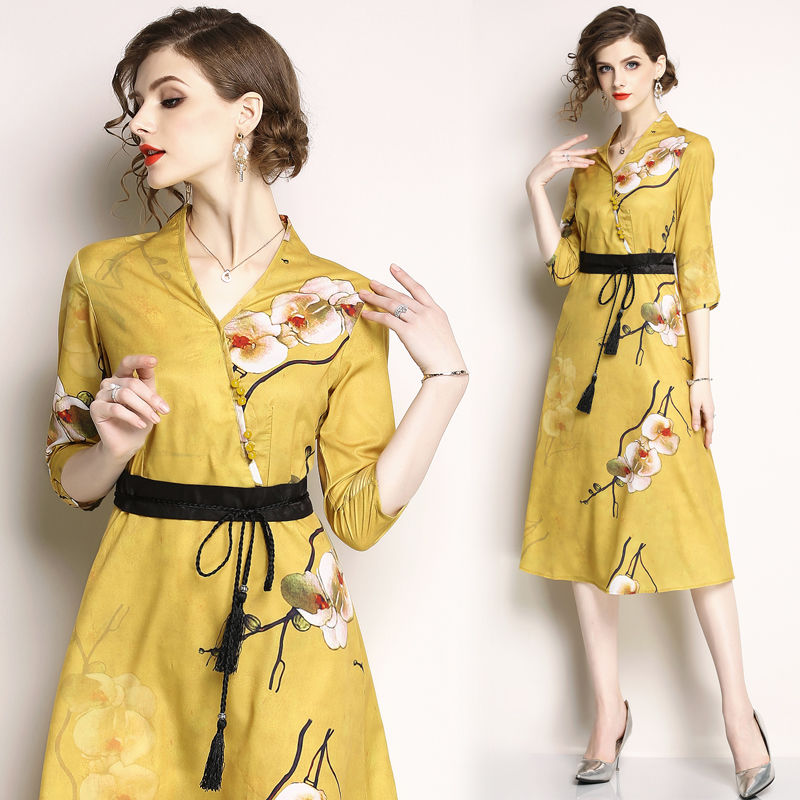 这连衣裙的确有点贵，但不得不说:真洋气!四五十岁女人穿美爆了