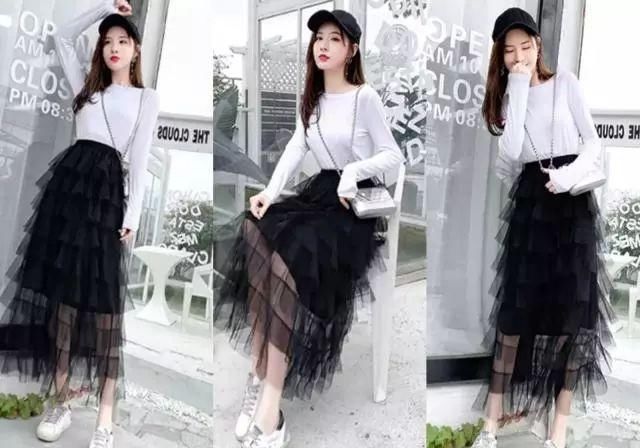  白鞋：今年很流行的网纱半身裙, 搭配小白鞋最舒适, 谁穿谁美!