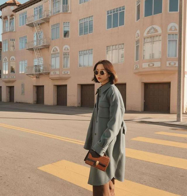  「上班」初春穿搭,高级平价斜挎包,日常上班都可以