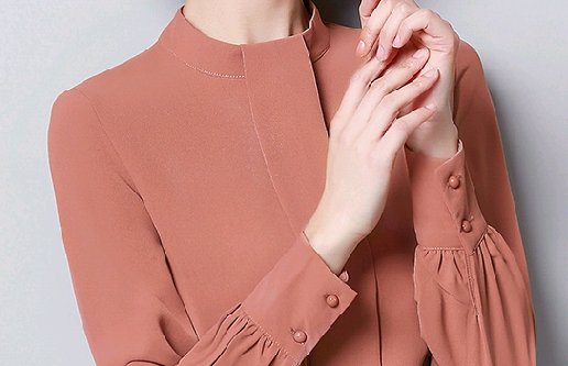 毛衣白送也不穿!刚问世的秋衫，超洋气，54岁婆婆穿美美过中秋