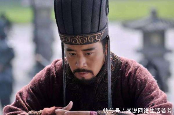  『袁绍』关羽斩颜良后，袁绍为何不派刘备出战关羽因为袁绍很精明