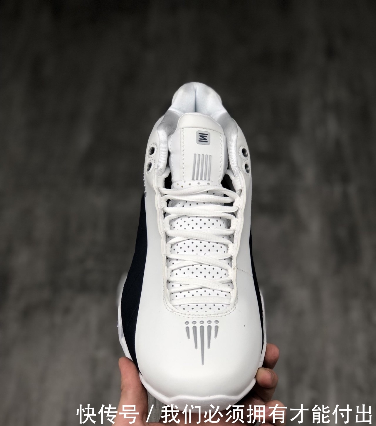  [Nike]耐克 Nike Shox BB4 CR 科技缓震篮球鞋开箱测评！