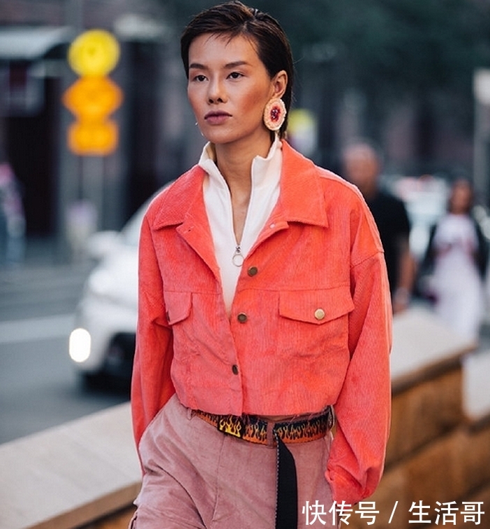 『气质』女人上了年纪穿越“艳”越显老,少穿这4色试试另外4种,气质更好