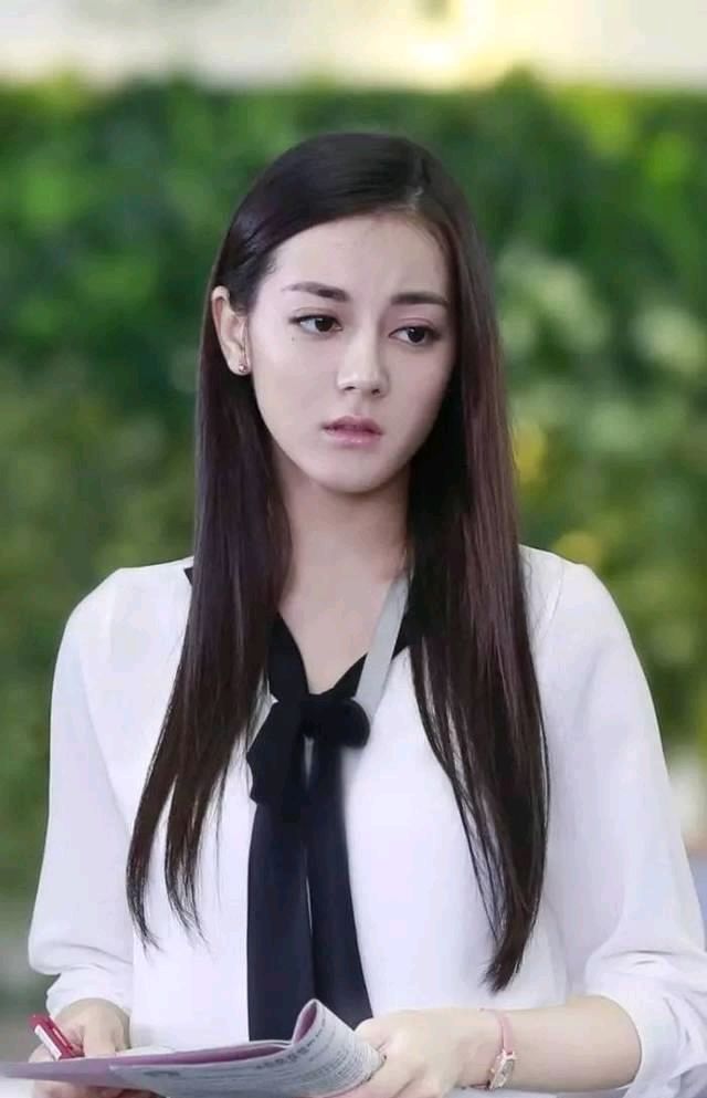  发际@头发少的人，不要戴这四种发型，尤其是第四种，否则发际线会越来越落后