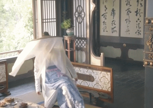 白敬亭《天盛长歌》扮丫鬟，网友:你提裙子那一下是认真的吗!