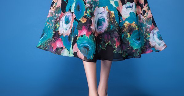 不得了!45岁老婆穿这欧货裙，洋气显嫩，如花似玉，美炸三伏天