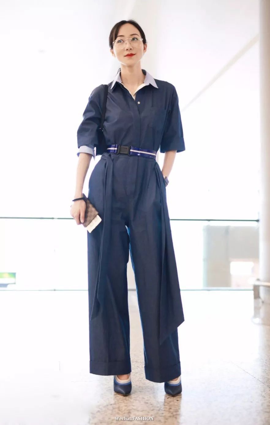 明星 | 孟美岐机场大玩“下半身失踪” 韩雪太会穿献上我的膝盖