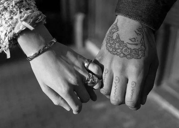 周董夫妇合体撒糖超级甜，七夕礼物就选同款了!