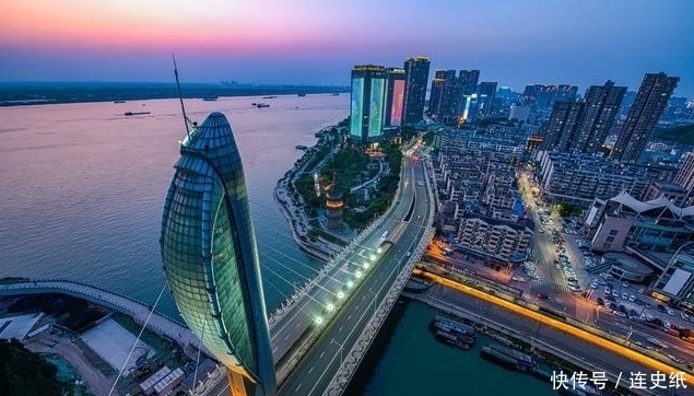  芜湖|中国最霸气的三线城市，人口不足400万，国家却允许其修建