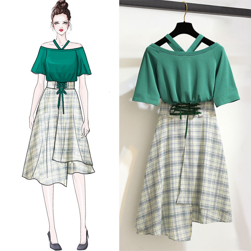 70后女人要穿正经点,看看下面的冷淡裙,干练知性又不失性感