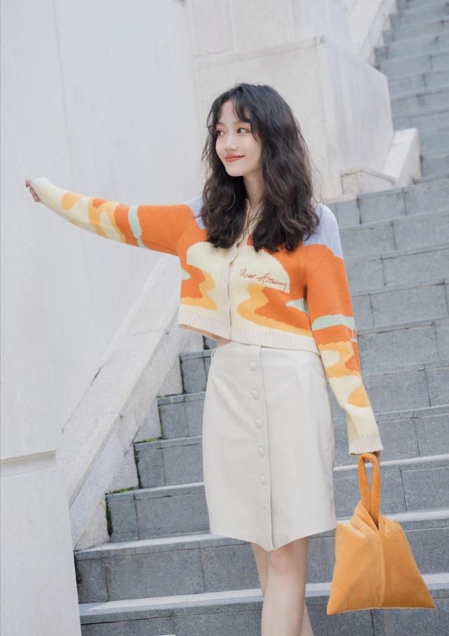 『告别』告别土气俗气!清新又简单的穿搭学一下,初夏穿衣不发愁