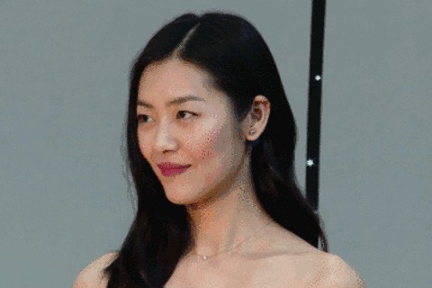 当红女星中十年后颜值最高的竟是她！