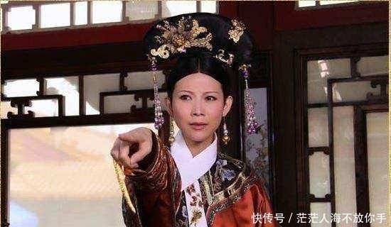 『皇帝』甄嬛传:因为一件衣服皇帝恨甄嬛,太后说出了其中的秘密