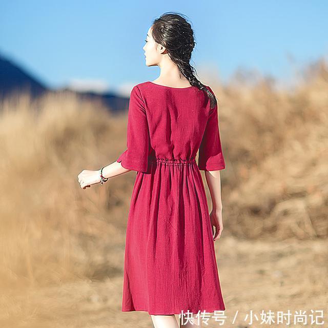  『显气质』好看又好穿的连衣裙，搭配高跟鞋气场全开，搭配平底鞋淑女十足
