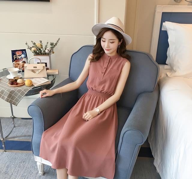 “冷淡风”连衣裙太美, 太美了! 穿上身年轻了10岁, 美到咋舌