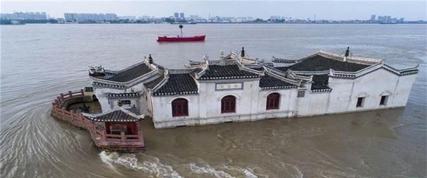  [现存]现存最“牛”的钉子户，屹立长江700年，受国家保护无人敢