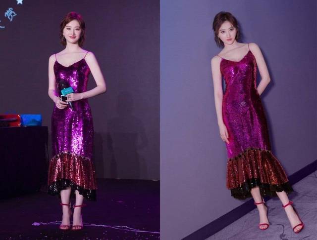 景甜穿衣变保守了？吊带裙搭长裤腿都不秀了，恋爱的女人就是不一