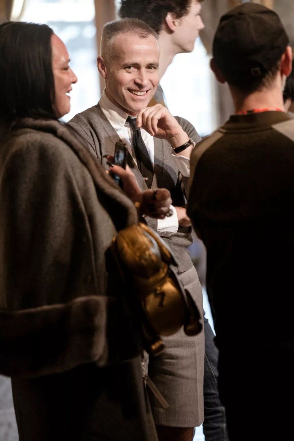 人人都想穿Thom Browne设计的灰西装，可你知道他的其他秘密吗